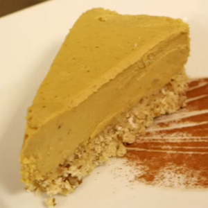 Creamy and Healthy No Bake Pumpkin Pie